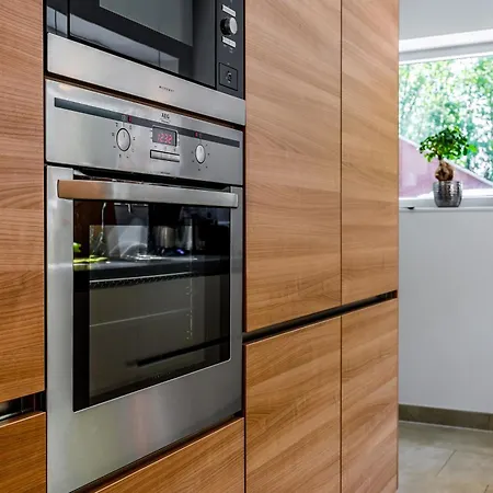 Schoenes Nr. 2 In Leer / Nuettermoor Nuttermoor