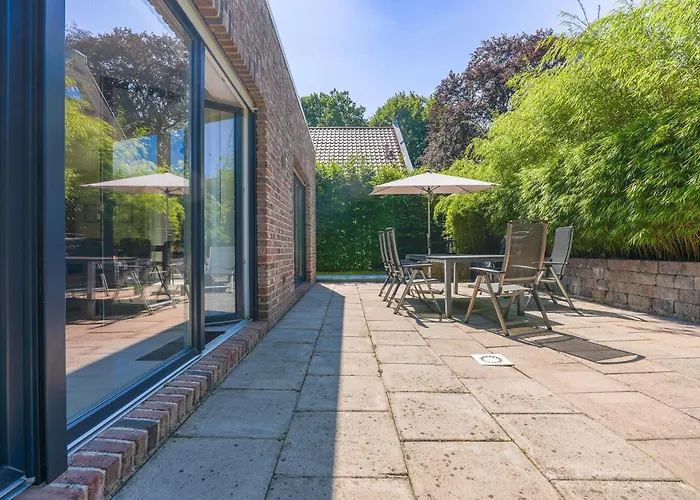 Schoenes Nr. 2 In Leer / Nuettermoor * Nuttermoor